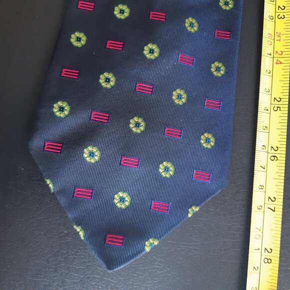 ETRO Milano 100% Silk Men's Neck Tie Navy w/ Pink "E" Logo Design - Picture 8 of 11